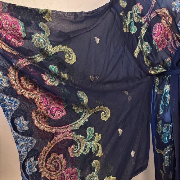 Victoria’s Secret. Vintage. Sheer Kimono-style Robe. - Picture 2 of 7